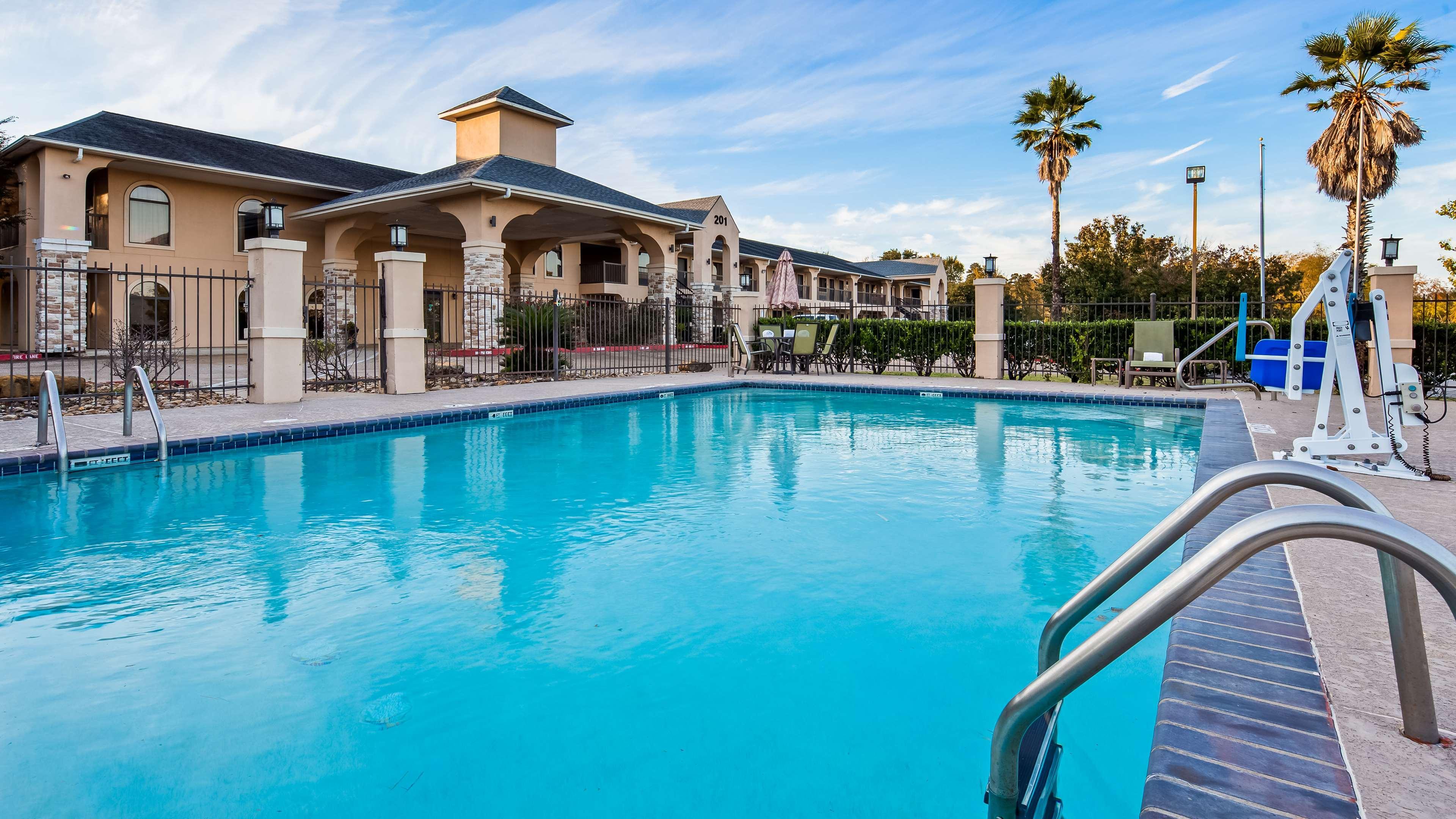 Best Western Edinburgh/Columbus Экстерьер фото
