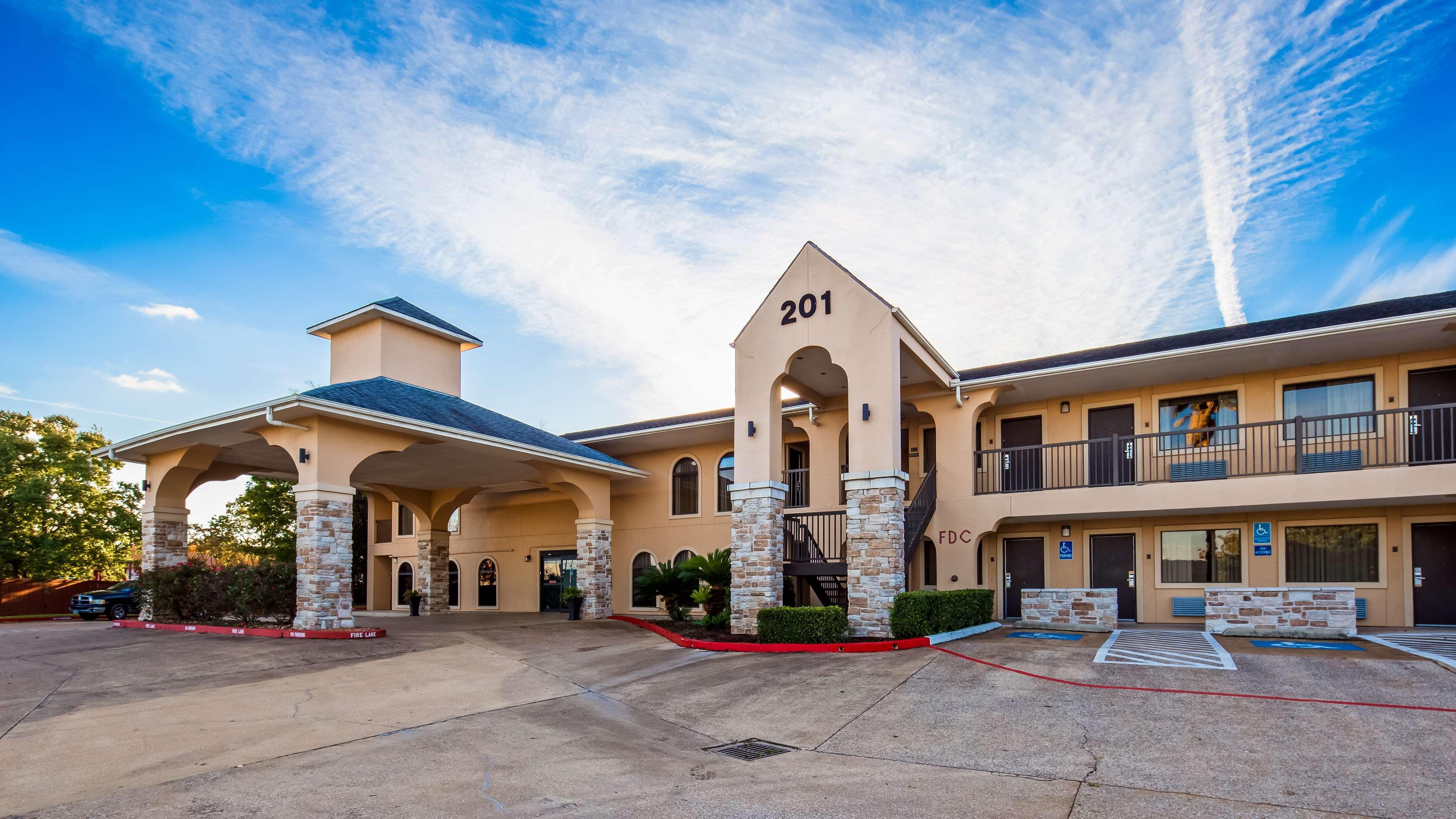 Best Western Edinburgh/Columbus Экстерьер фото