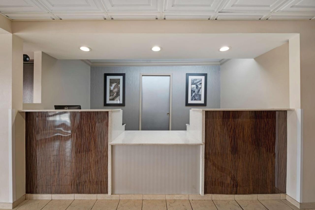 Best Western Edinburgh/Columbus Экстерьер фото